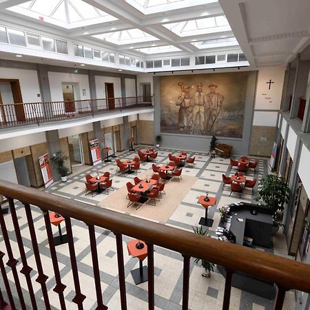 St. Barbara-Haus Hotel Динслакен Екстериор снимка