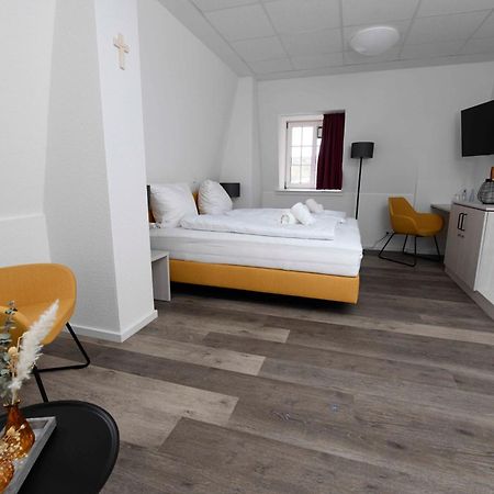 St. Barbara-Haus Hotel Динслакен Екстериор снимка